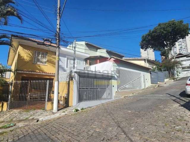 Sobrado de 127 m² em Santana, com 1 vaga, 3 dormitórios sendo 2 suites. Ótima localização !!