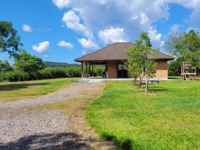 Chácara / sítio com 2 quartos à venda na Fazenda Souza, Caxias do Sul  por R$ 450.000