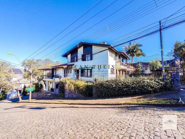 Casa com 3 quartos à venda no Cinqüentenário, Caxias do Sul  por R$ 1.100.000