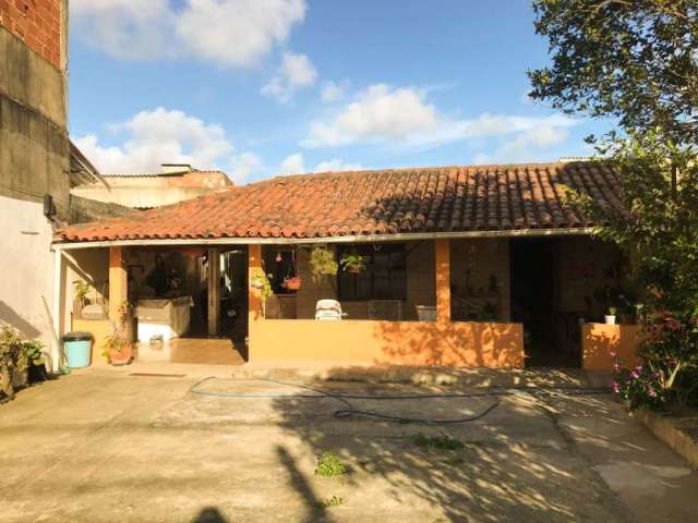 Casa com 3 dormitórios à venda, 68 m² por R$ 350.000,00 - Fluminense - São Pedro da Aldeia/RJ