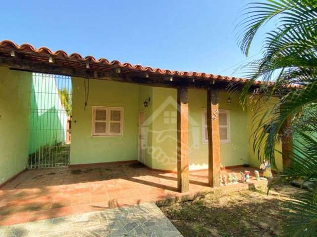 Casa com 2 dormitórios à venda, 175 m² por R$ 300.000,00 - Balneário São Pedro - São Pedro da Aldeia/RJ