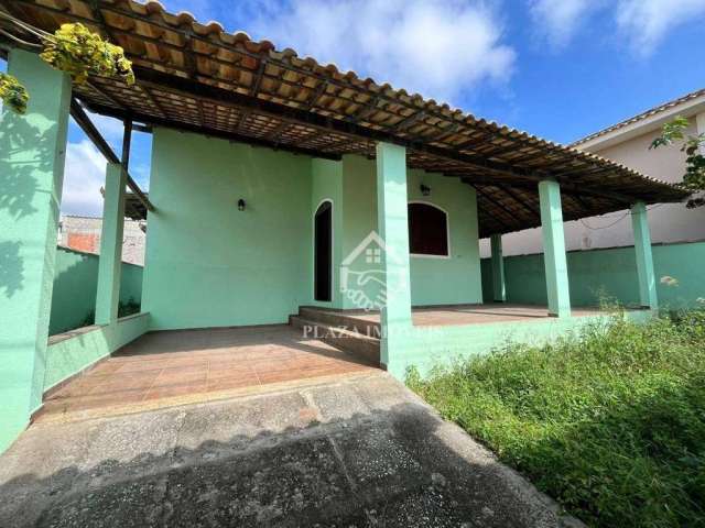 Casa com 3 dormitórios à venda, 100 m² por R$ 450.000 - Guriri - Cabo Frio/RJ