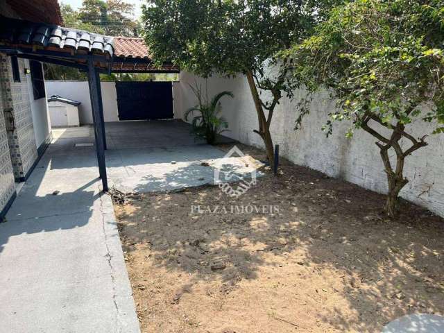 Casa com 4 dormitórios à venda, 210 m² por R$ 450.000,00 - Balneário São Pedro - São Pedro da Aldeia/RJ