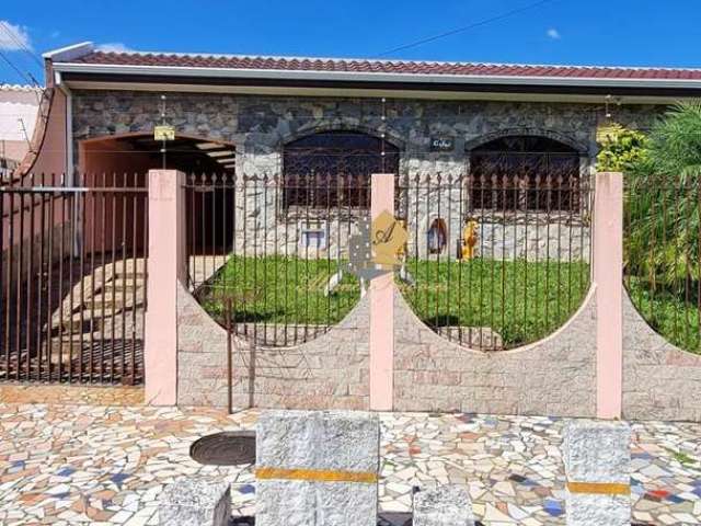 Casa para Venda em Curitiba, Bairro Alto, 4 dormitórios, 1 banheiro, 5 vagas