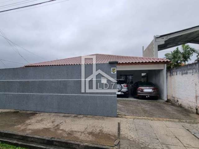 Casa com 4 quartos à venda na Rua Vereador Altivir Stoco, Borda do Campo, São José dos Pinhais, 180 m2 por R$ 550.000