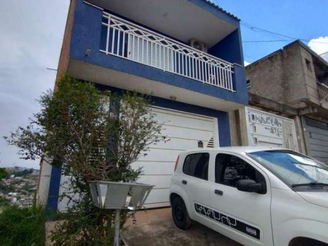 Casa a venda com 2 quartos, área gourmet e 1 vaga de garagem!!