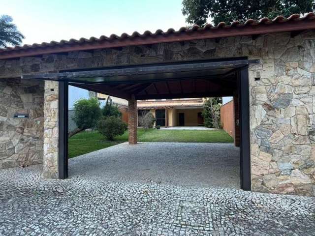 Casa para Venda em São Sebastião, São Francisco da Praia, 3 dormitórios, 1 suíte, 3 banheiros, 5 vagas