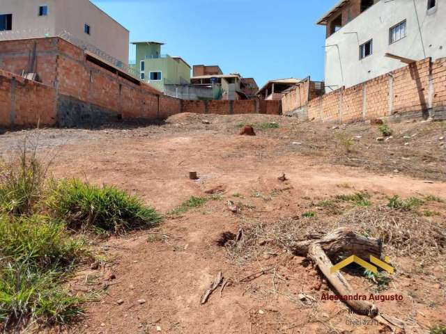 Terreno 432,85 m²  - Bairro  Juliana  - BH - MG