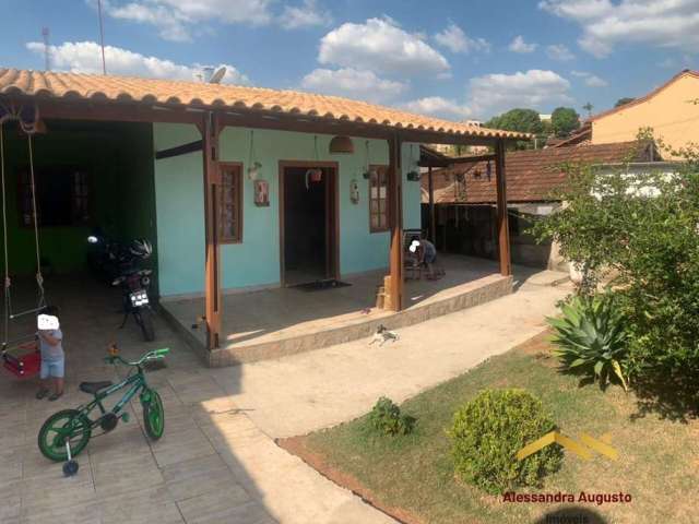 Casa Padrão para Venda em Conjunto Cristina (São Benedito) Santa Luzia-MG