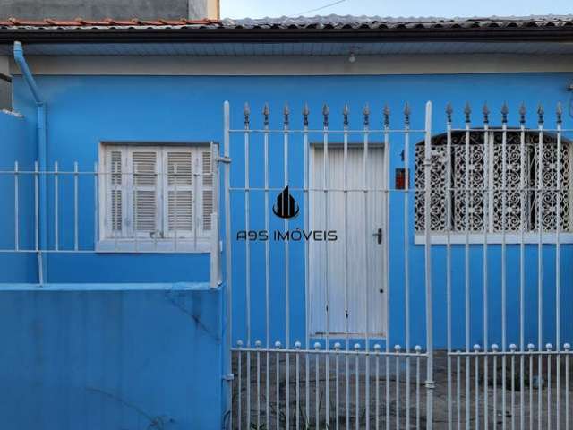 Casa no Tatuapé com 2 dorm. 1 vaga