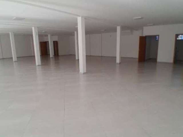 Sala comercial com 1 sala para alugar na Barra do Rio Cerro, Jaraguá do Sul  por R$ 8.000