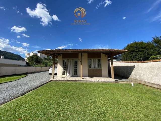 Casa comercial com 2 salas à venda na Vila Lalau, Jaraguá do Sul  por R$ 852.000