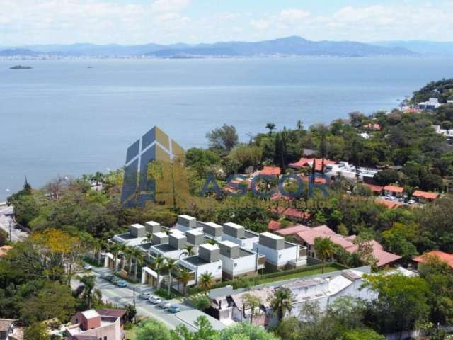 Casa em condomínio fechado com 3 quartos à venda na Rodovia Haroldo Soares Glavan, --, Cacupé, Florianópolis, 242 m2 por R$ 2.590.000