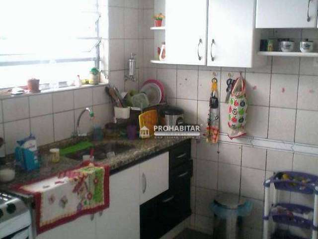 Vendo maravilhoso sobrado com 3 dormitórios, sala, cozinha, banheiro, área de serviço quintal espaçoso e com 02 vagas de garagem,