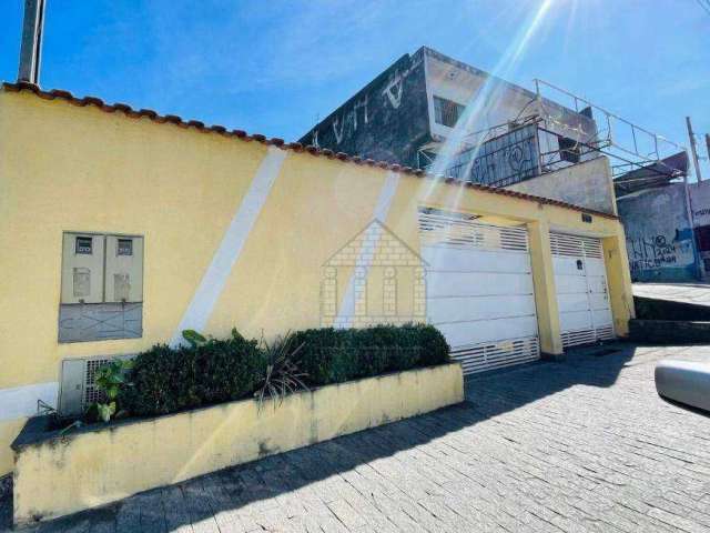 Casa com 4 dormitórios à venda no Jardim São Bernardo