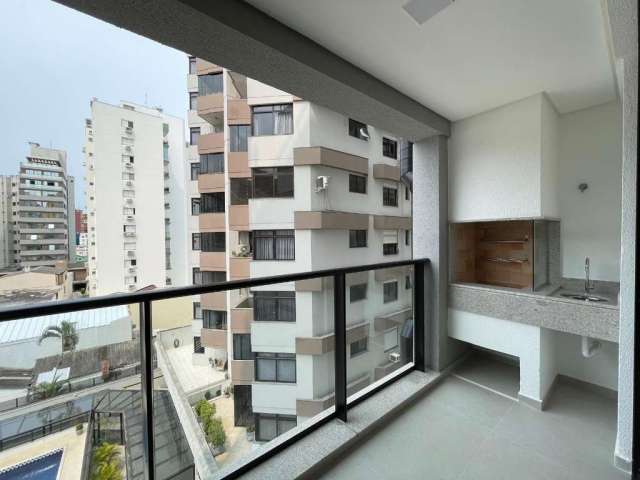 Centro | Apartamento 2 suítes + 1 vg e hb