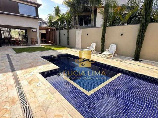 Sobrado IMPONENTE com PISCINA MARAVILHOSA, 4 SUÍTES à venda, 350 m² por R$ 3.900.000 - Condomínio Reserva do Paratehy - São José dos Campos/SP