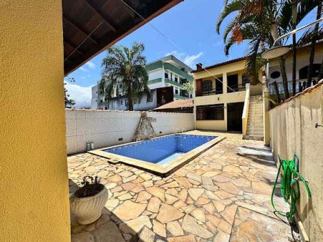 Casa com 5 dormitórios à venda, 217 m² por R$ 910.000,00 - Maitinga - Bertioga/SP