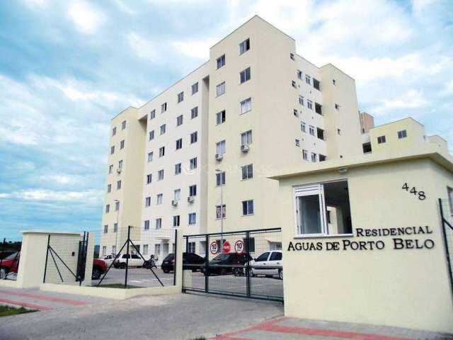 Residencial Águas de Porto Belo: Apartamento Mobiliado com 2 Dormitórios e Sacada com Churrasqueira