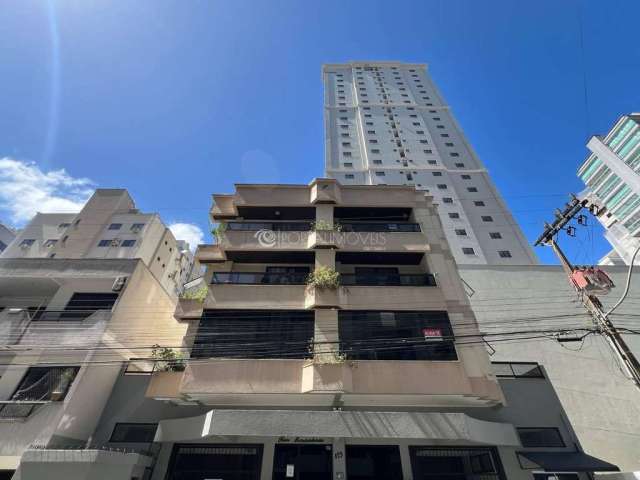 Apartamento Mobiliado com 2 Dormitórios em Meia Praia: Conforto e Praticidade no Residencial Marimbaus