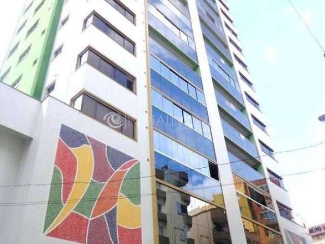 Edifício Nathalia: Apartamento de Alto Padrão com 4 Suítes e Amplas Áreas Sociais