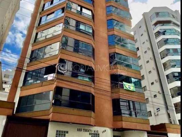 3 Dorm sendo 1 Suíte Mobiliado no Centro da Meia Praia