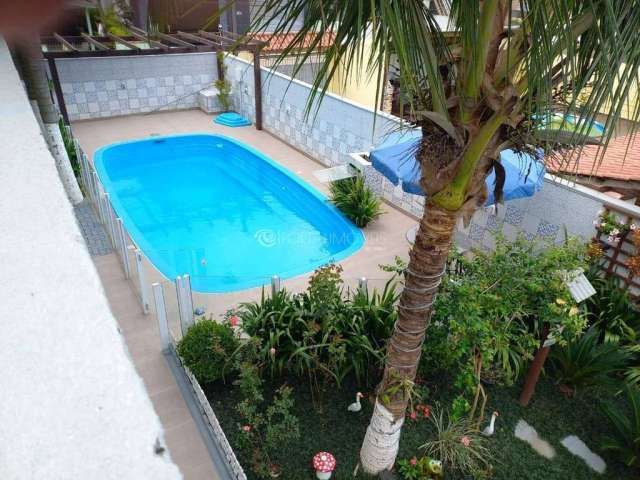 Casa com piscina para Locação de Temporada no Bairro Morretes - Itapema SC