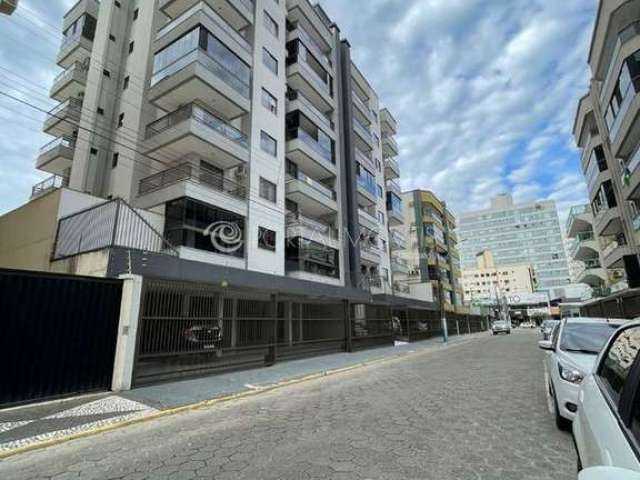 Ana Carolina - Apartamento com 3 Dormitórios em Meia Praia SC