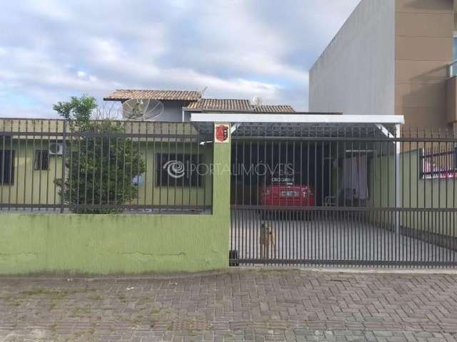 Casa 02 Dormitórios para Locação de Temporada no Morretes, Itapema.