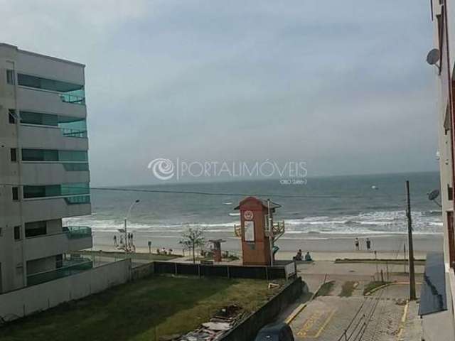 Apartamento na quadra do mar para alugar na temporada