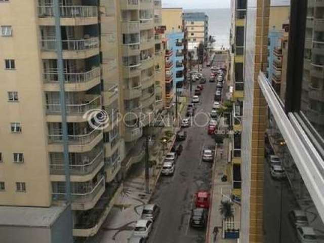 Apartamento para locação de temporada com 04 suítes em Meia Praia