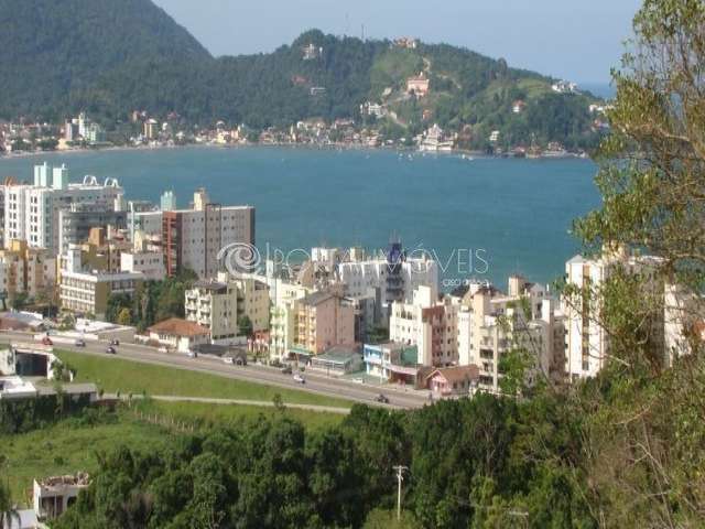 Terreno à venda no Morro da Linguiça - Itapema - SC.