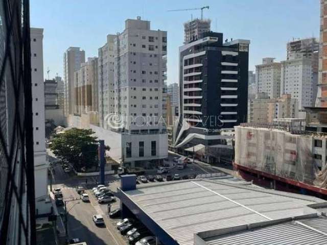 Apartamento Mobiliado com 3 Suítes e Ampla Sacada Gourmet, a Apenas 600 Metros da Praia