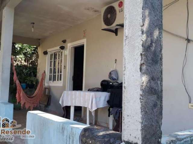 Casa com 2 quartos à venda no Jardim Santa Rosa, Caraguatatuba , 300 m2 por R$ 160.000