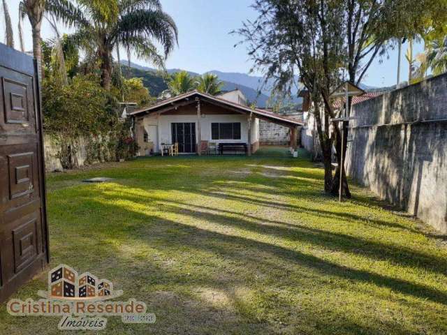 Casa com 2 quartos à venda na Rua Joaquim Aurélio Nabuco de Araújo, Martim de Sá, Caraguatatuba, 450 m2 por R$ 550.000