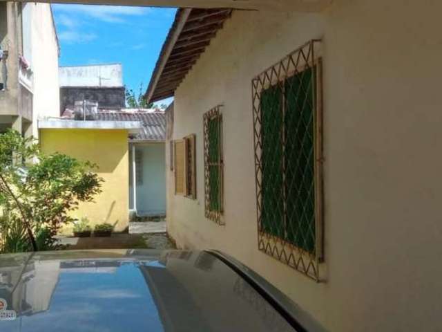 Casa com 4 quartos à venda no Morro do Algodão, Caraguatatuba  por R$ 380.000