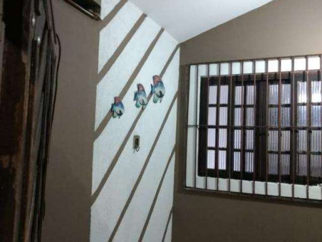 Casa com 2 quartos à venda no Jardim Casa Branca, Caraguatatuba  por R$ 220.000