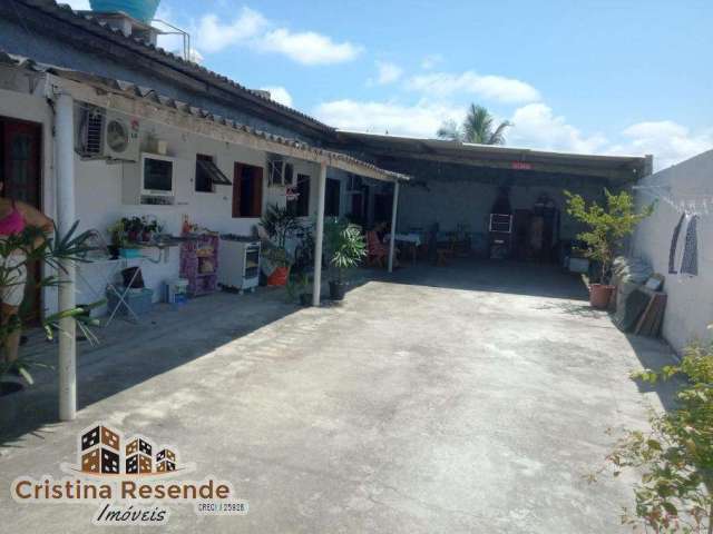 Casa com 3 quartos à venda na Praia da Enseada, São Sebastião , 195 m2 por R$ 300.000