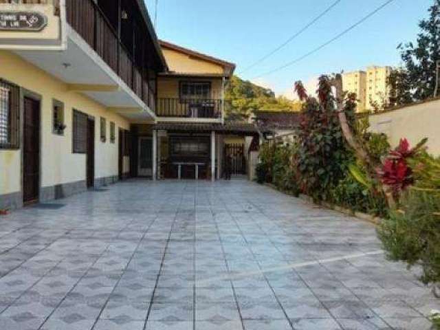 Casa com 5 quartos à venda na Rua Joaquim Aurélio Nabuco de Araújo, Prainha, Caraguatatuba, 300 m2 por R$ 960.000