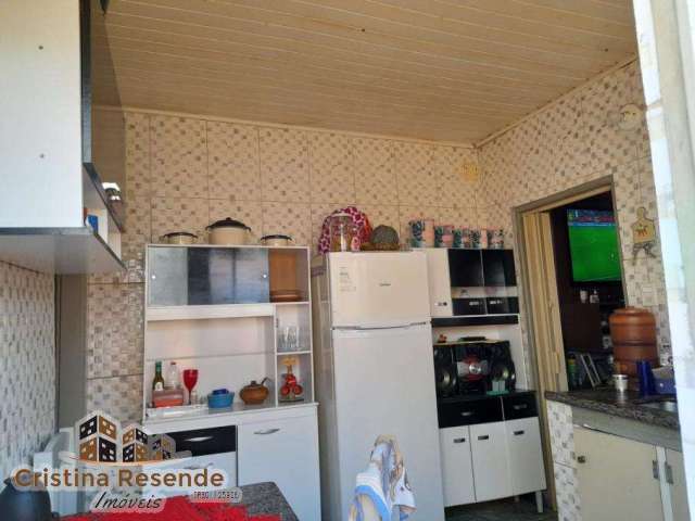 Casa com 1 quarto à venda no Tinga, Caraguatatuba  por R$ 180.000