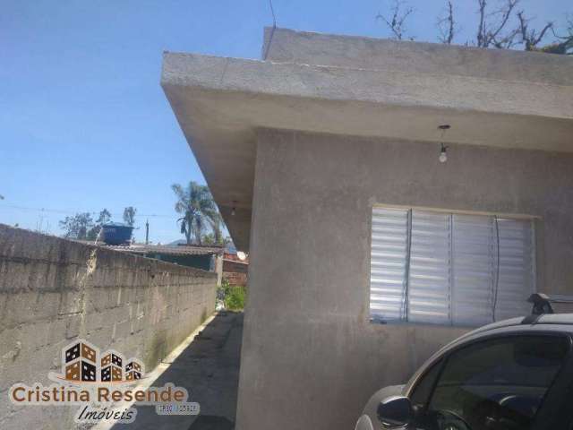 Casa com 2 quartos à venda no Balneário dos Golfinhos, Caraguatatuba , 60 m2 por R$ 235.000