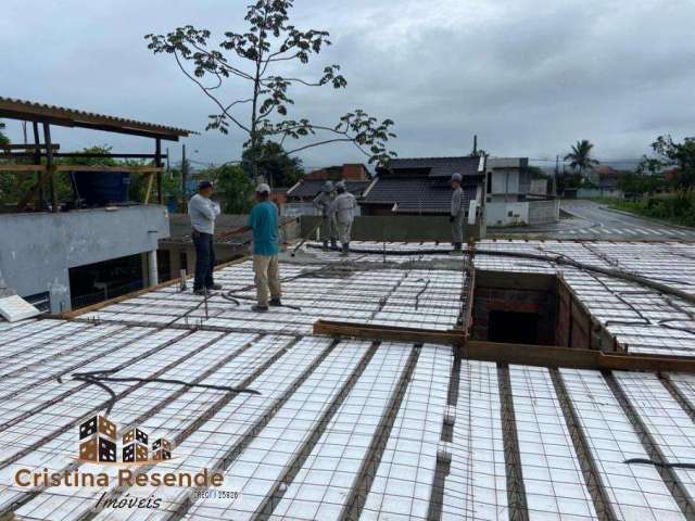 Casa com 3 quartos à venda na Praia da Enseada, São Sebastião  por R$ 450.000