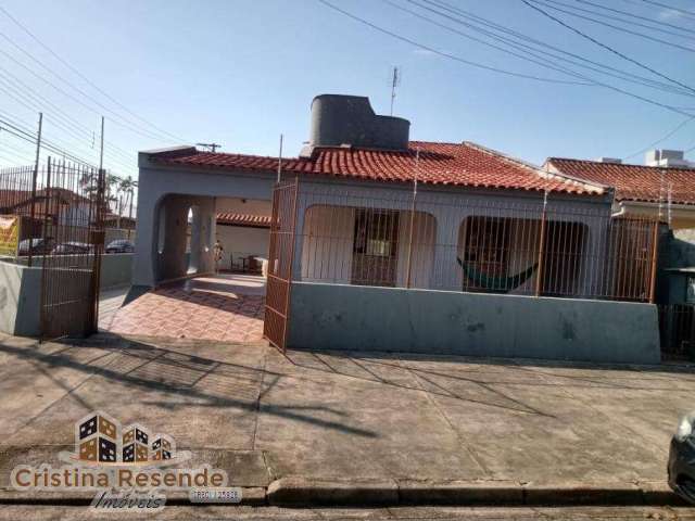 Casa com 2 quartos à venda no Indaiá, Caraguatatuba , 322 m2 por R$ 850.000