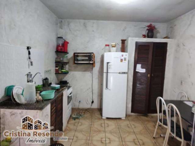 Casa com 3 quartos à venda no Jardim Olaria, Caraguatatuba  por R$ 200.000