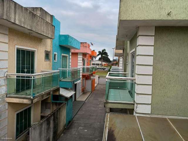 Casa em Condomínio para Venda em Casimiro de Abreu, Barra de São João, 2 dormitórios, 2 suítes, 3 banheiros, 1 vaga