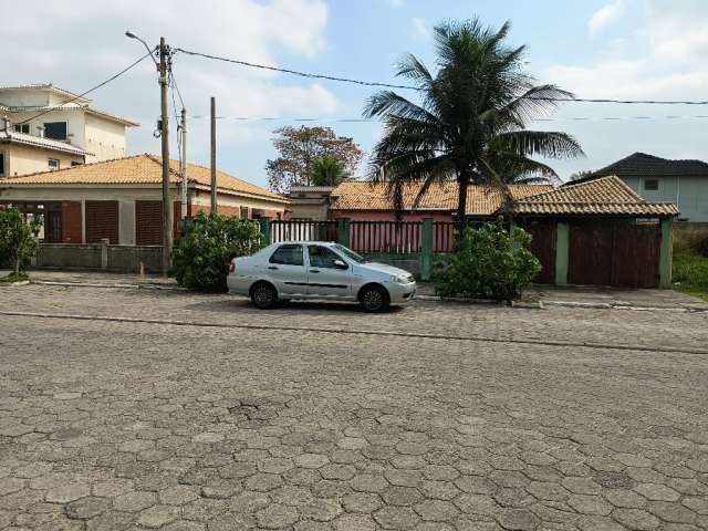 casa linear frente a praia Barra de São João/CA