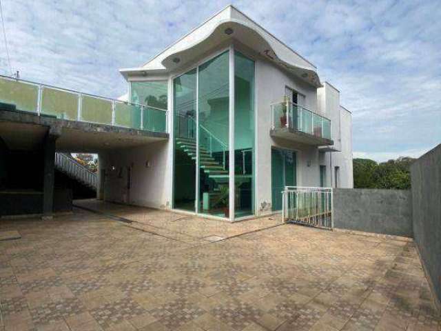 Casa com 3 dormitórios, 577 m² - venda por R$ 1.800.000,00 ou aluguel por R$ 10.000,00/mês - Golf Village - Carapicuíba/SP