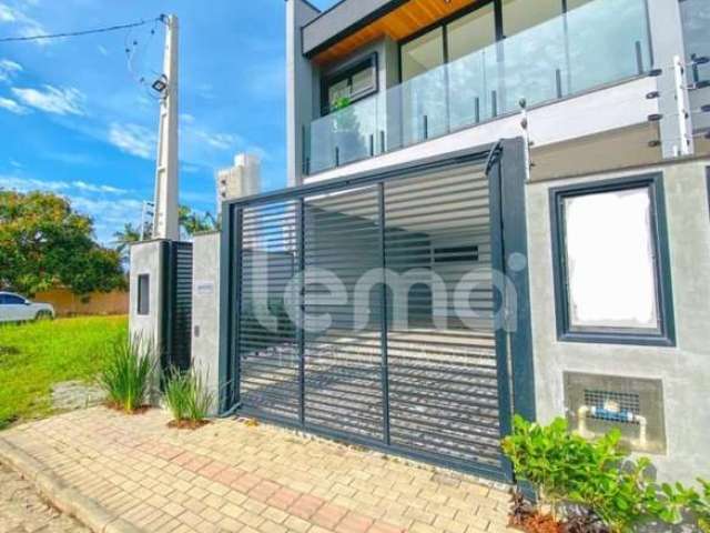 Casa com 3 quartos à venda no Itacolomi, Balneário Piçarras , 154 m2 por R$ 930.000