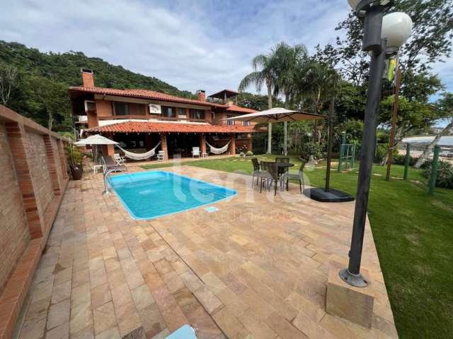 Casa com 6 quartos à venda no Armação, Penha , 505 m2 por R$ 11.000.000