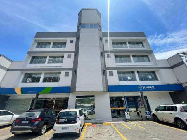 Ponto comercial com 7 salas para alugar no Velha, Blumenau , 500 m2 por R$ 18.000